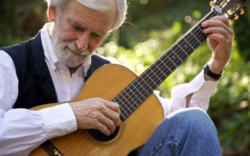 Singer, instrumentalist and storyteller Bobby Horton will perform at the Ritz Theatre in the spring of 2022.