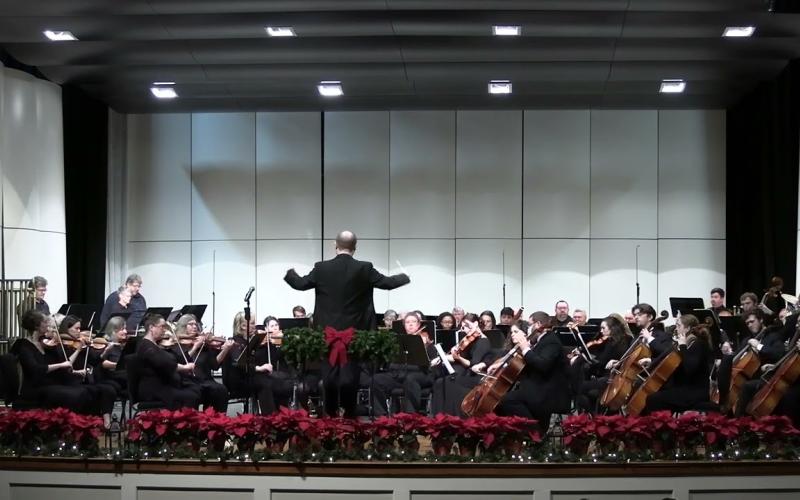 The Toccoa Symphony Orchestra will hold its annual Christmas Concert along with an art show and sale on Sunday, Dec. 3 at the Grace Alford Center for the Performing Arts on the campus of Toccoa Falls College.