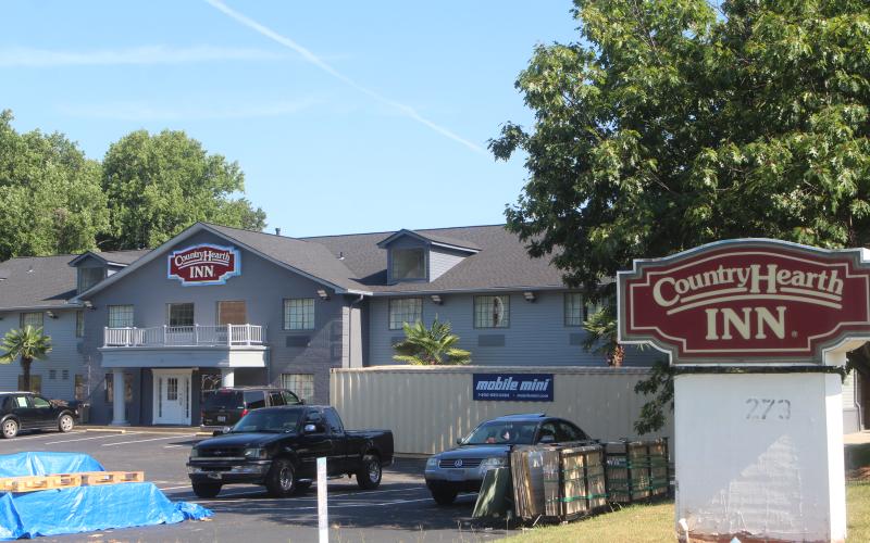 A hospitality report indiacted there are fewer than 200 overnight stay facilities in Stephens County and that more are needed. One in existence is the Country Hearth Inn off of N. Broad Street.