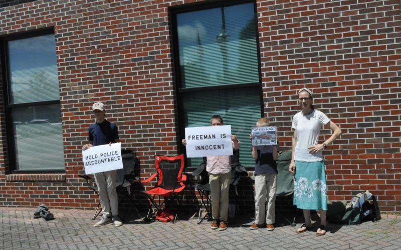 On Wednesday, July 2, the family of David Justin Freeman, who was charged with multiple charges in relation to an incident involving the Stephens County Sheriff’s Office on June 29, 2024, protested his arrest in front of the Stephens County Government Building. Photo by J. Todd Truelove