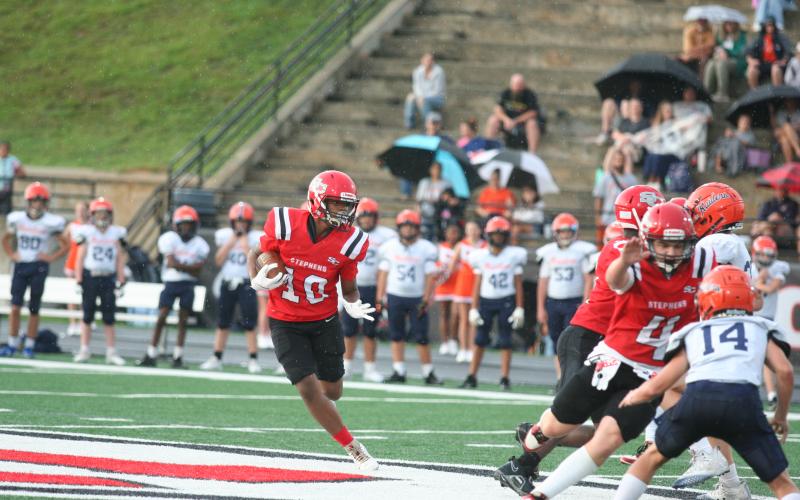 The Rebels battled Habersham in the Battle of Currahee Mountain Junior and came out King of the Mountain, beating the Raiders 18-6 in the final seconds of the game. Laura Shaw/The Toccoa Record