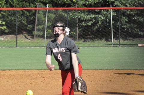 Allie Huff pitches 