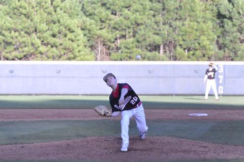 Carson Worley fires a pitch against Habersham Central