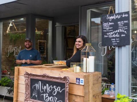     Main Street Toccoa, in conjunction with the businesses of downtown Toccoa, will host a Sip-n-Stroll Friday, April 16, from 4-7 p.m.