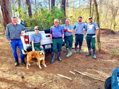 Corps of Engineers river cane work crew members were (from left) Jeff Brooks, Sandy Campbell, Jason Whiting, Tim Crabtree, Dustin Cullen and Buddy the dog.  