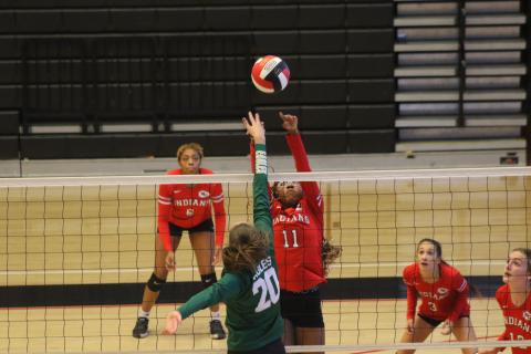A'niya Mayweather going up for a block