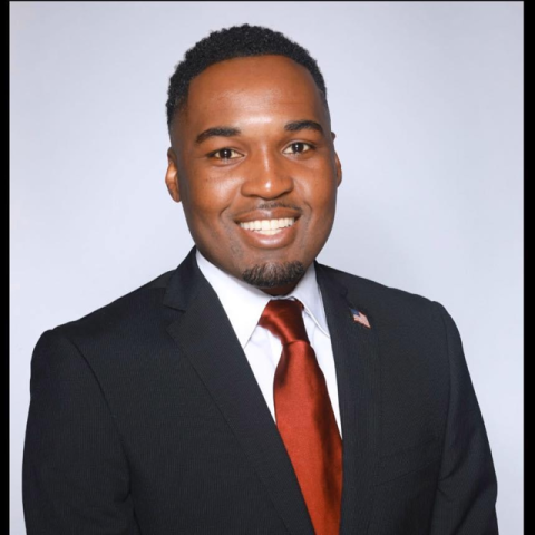 Carlos Davenport.