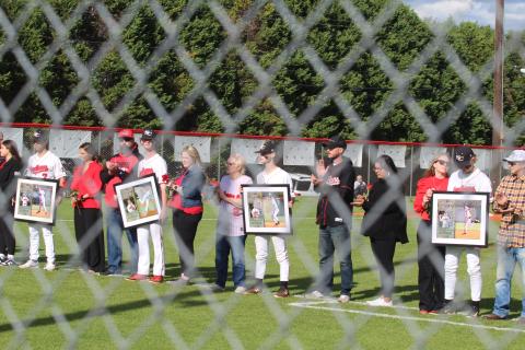 Seniors with the Indians' baseball team were racently recognized.