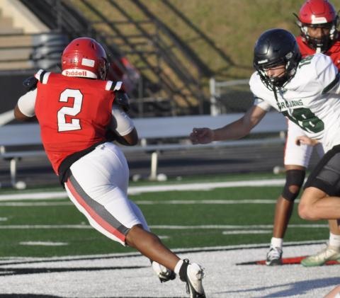 Jasaiah Wiley makes a move during the spring game.