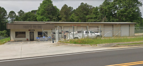The county commission has sold the former Casey Pro Tires building on Mize Road for $306,000.