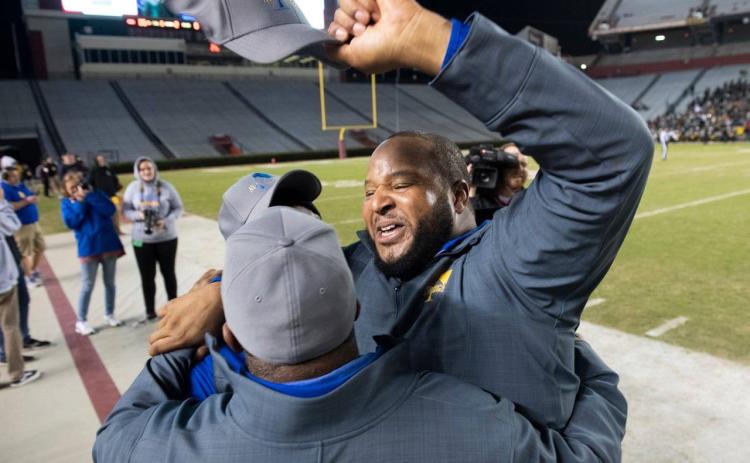 Stephens County graduate Quinnon Isom celebrates state title. - For the Record
