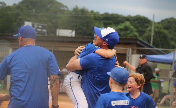 Toccoa 10U celebrates