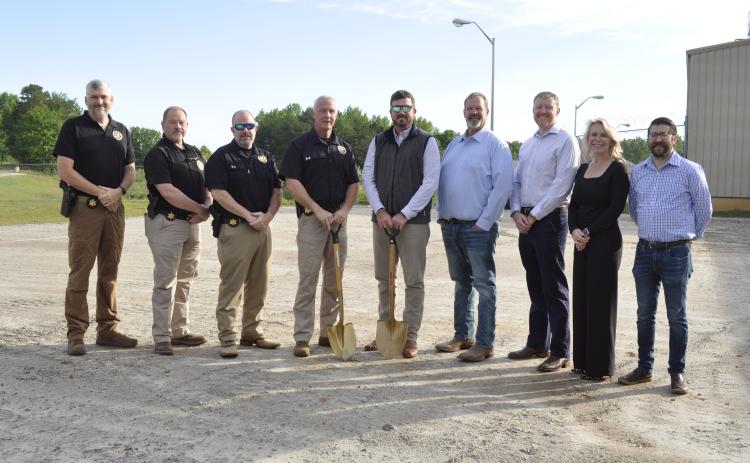 The Stephens County Board of Commissioners and Stephens County Sheriff’s Office held a groundbreaking on Friday, May 8, for the SCSO’s new Criminal Investigations Division building. Lt. Investigator Adam Shirley, Maj. Jimmy Mize, Maj. Bill Zigan, Sheriff Rusty Fulbright, BOC chair Chris Rickman, county commissioner Chuck Wright, BOC vice chair Craig Oglesby, county commissioner Tara Simmons, and county administrator Christian Hamilton were at the groundbreaking.