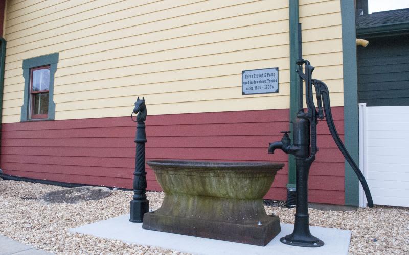 This watering trough is one that was used to water horses in downtown Toccoa in the late 1800s.